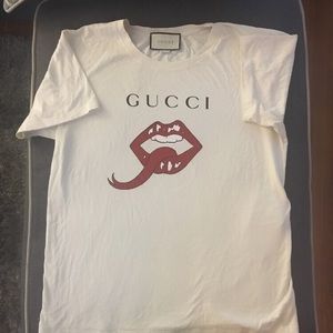 gucci lips shirt